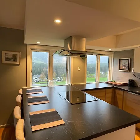 Breathtaking Views - Spacious Family *