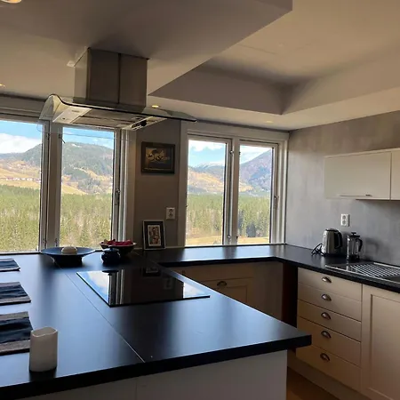 Breathtaking Voss Views - Spacious Family Home