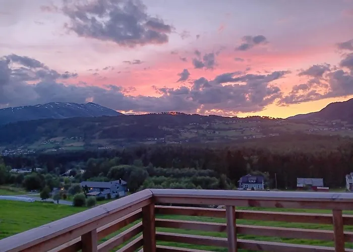 Luxury - Stunning Mountain Views Apartment *