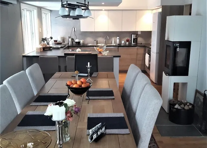 Spacious And Luxurious House With Stunning Views *