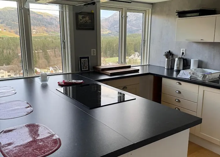 Spacious And Luxurious House With Stunning Views